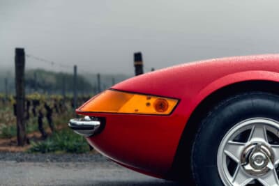 53万9375ユーロ（邦貨換算約8762万円）で落札されたフェラーリ「365GTB/4」（C）Courtesy of RM Sotheby's
