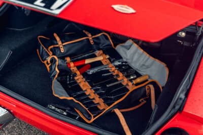 53万9375ユーロ（邦貨換算約8762万円）で落札されたフェラーリ「365GTB/4」（C）Courtesy of RM Sotheby's