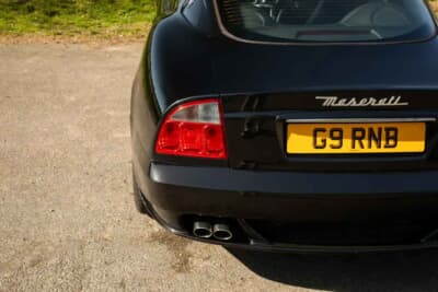 1万3500英ポンド(邦貨換算約268万円)で落札されたマセラティ「4200GT」(C)iconicauctioneers