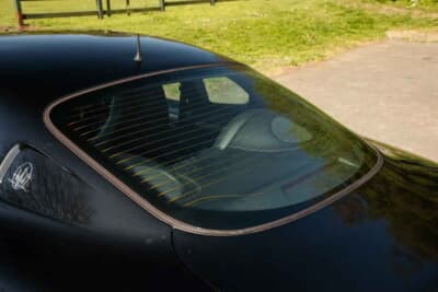 1万3500英ポンド(邦貨換算約268万円)で落札されたマセラティ「4200GT」(C)iconicauctioneers