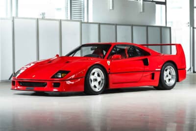 281万7500ユーロ（邦貨換算約4億5770万円）で落札されたフェラーリ「F40」（C）Courtesy of RM Sotheby's
