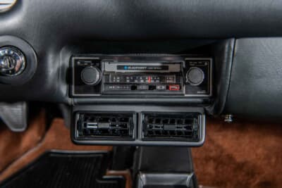 10万ドル〜12万5000ドル（邦貨換算で約1477万〜1846万円）で現在も販売中のフェラーリ「308GTS」（C）Courtesy of RM Sotheby's