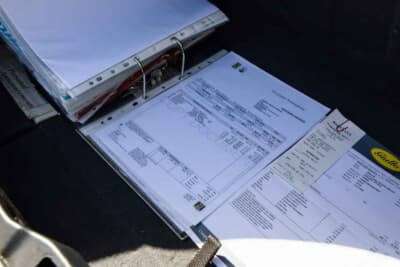 1万3500英ポンド(邦貨換算約268万円)で落札されたマセラティ「4200GT」(C)iconicauctioneers