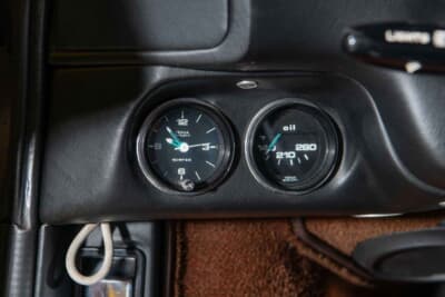 10万ドル〜12万5000ドル（邦貨換算で約1477万〜1846万円）で現在も販売中のフェラーリ「308GTS」（C）Courtesy of RM Sotheby's