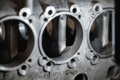 100万～150万ユーロ（邦貨換算約1億6245万～2億4365万円）で現在も販売中のポルシェ「911カレラRS 3.0」C）Courtesy of RM Sotheby's