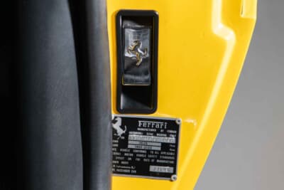 10万ドル〜12万5000ドル（邦貨換算で約1477万〜1846万円）で現在も販売中のフェラーリ「308GTS」（C）Courtesy of RM Sotheby's