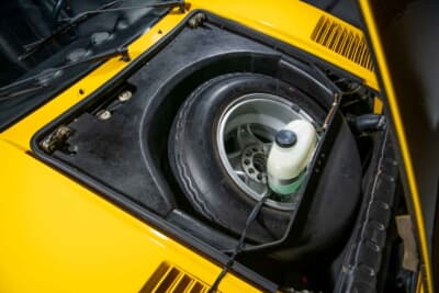 10万ドル〜12万5000ドル（邦貨換算で約1477万〜1846万円）で現在も販売中のフェラーリ「308GTS」（C）Courtesy of RM Sotheby's