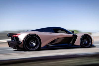 ZENVOオーロラTur：エアロダイナミクスを追求したハイパーカーデザイン
