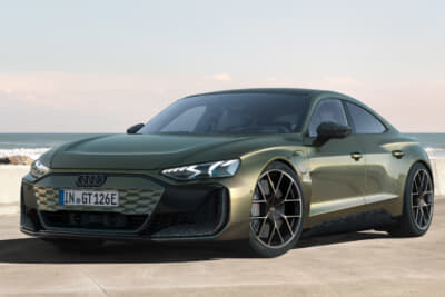 アウディRS e-tron GTパフォーマンス:ワイド&ローのプロポーションを持つ4ドアクーペシルエット
