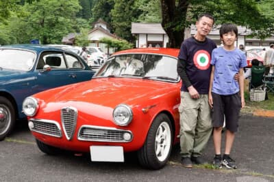 1959年式アルファ ロメオ ジュリエッタ スプリント 750Bで参加の小熊聡さん、イタリアンジョブ3回目の参加で、息子の瑠威くんと千葉からエントリー