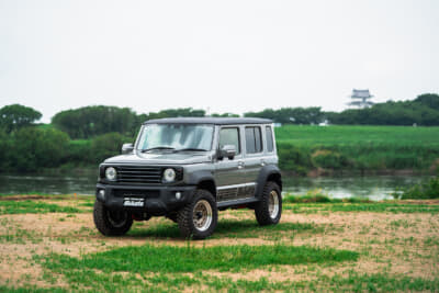 スズキ「ジムニーノマド」