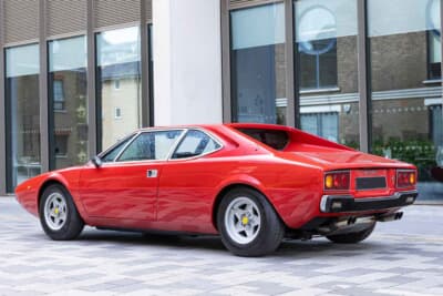 3万2200ポンド（邦貨換算約650万円）で落札されたフェラーリ「308GT4」（C）Bonhams