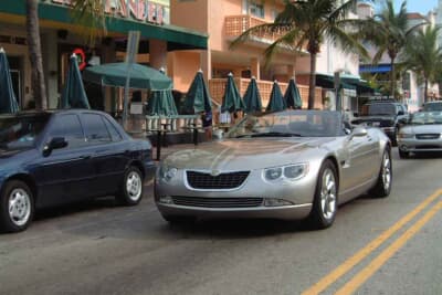 こんな感じでマイアミの街中をコンセプトカーで疾走した