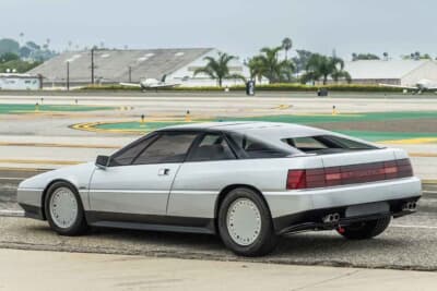 価格応談で現在も販売中のロータス「エトナ」(C)Courtesy of Broad Arrow