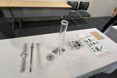 植物由来油を採用することで、原料となる植物の生育時に排出される大気中のCO2量を削減。製造から輸送までのライフサイクルでカーボンニュートラルに貢献するとのこと