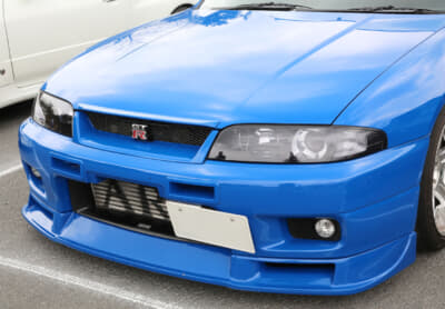 日産R33「スカイラインGT-R」：フードトップモールとエアインテーク（通称：ブタ鼻）は、LM Limitedの特別装備アイテム