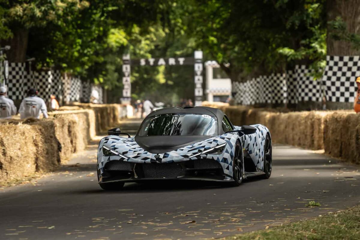 ZENVOオーロラが搭載する驚愕の6.6L V12クワッドターボユニット