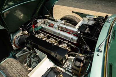 42万1250英ポンド(邦貨換算約8380万円)で落札されたアストンマーティン「DB4 プロトタイプ」(C)Courtesy of RM Sotheby's