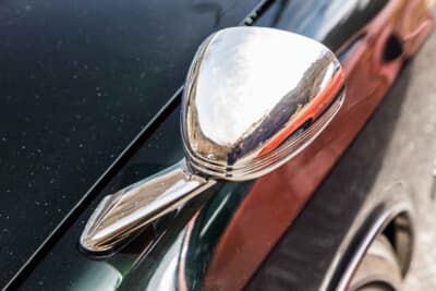 日産 ローレル：メッキパーツは驚くほどにピカピカ