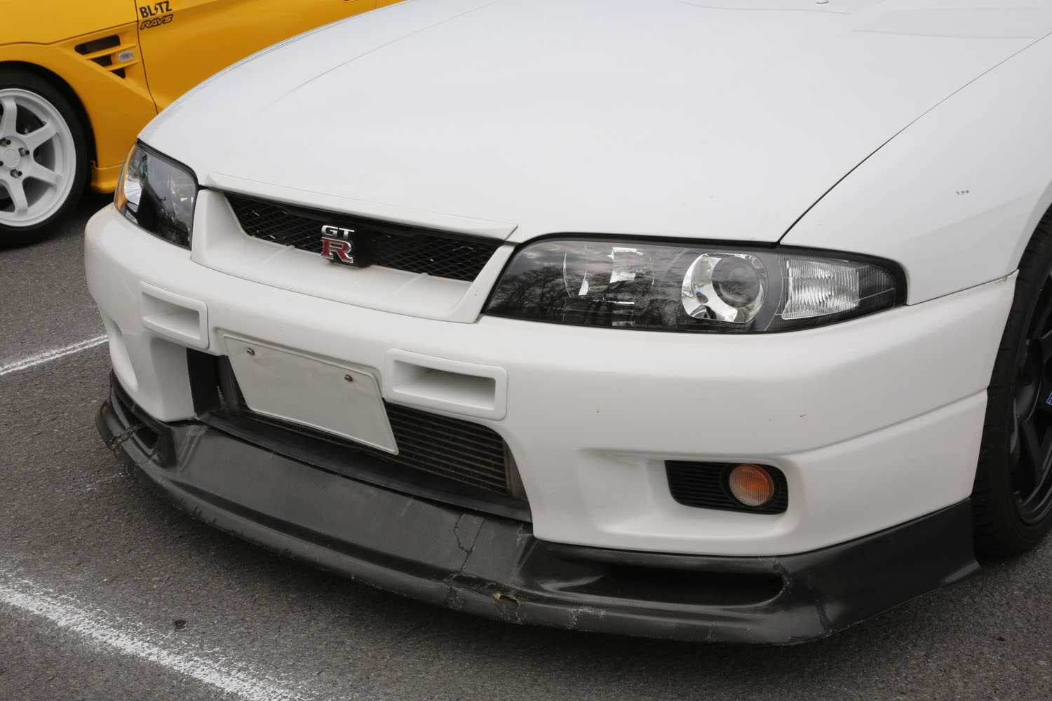 新車で買った日産R33「スカイラインGTS」から念願の「GT-R」へ乗り換え！ 将来は息子に譲りたいと計画中。ただし維持費が…なんとリップは4本目!!  | AUTO MESSE WEB（オートメッセウェブ） 〜クルマを文化する 〜