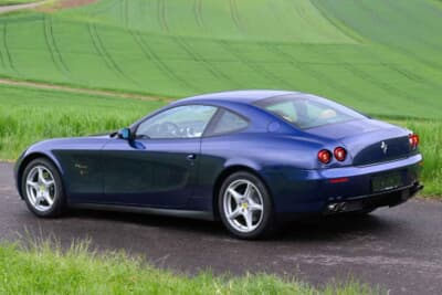 8万500スイスフラン（邦貨換算約1490万円）で落札されたフェラーリ「612スカリエッティ」（C）Bonhams