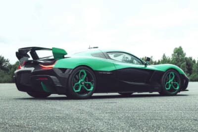 リマック・ネヴェーラR:エアロダイナミクスに優れたボディは美しくもある