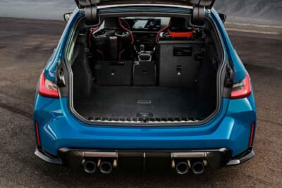 BMW M3 CSツーリング:ラゲッジ容量は500L。後席を折りたたむと1510Lの積載力を確保