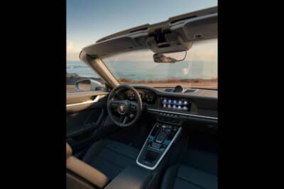 911カレラS4：12.6インチディスプレイと10.9インチ高解像度センターディスプレイを採用