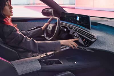 プジョー3008：操作性、視認性共に優れたパノラミック アイ コクピット