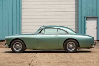 42万1250英ポンド(邦貨換算約8380万円)で落札されたアストンマーティン「DB4 プロトタイプ」(C)Courtesy of RM Sotheby's