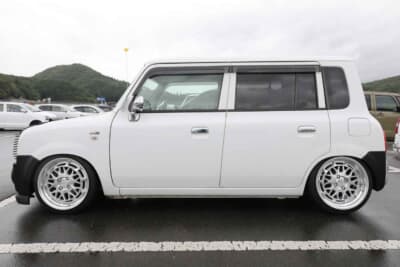スズキ アルトラパン:丸みではなく“角”に惹かれて選んだ愛車
