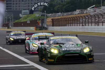 D'stationが今季初勝利を飾った。2位はグッドスマイル片岡選手、3位はポイントリーダーのLEON蒲生選手の順にフィニッシュ