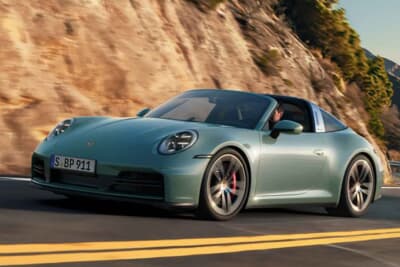 911カレラS4：オープンモデルのカブリオレは2＋2シーター仕様