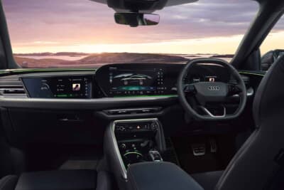 アウディQ5：最新のコネクティビティとインフォテインメントシステムを統合したデジタルステージを設置
