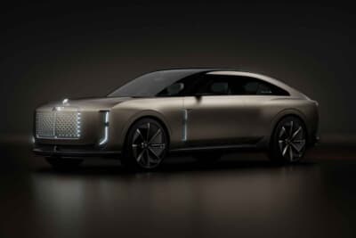 ベントレーEXP 15デザインビジョンコンセプト：フロントから車両側面に向かってスリムな４本のストリップライトを配置