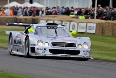 メルセデス・ベンツ CLK‐GTR:モータースポーツパートナーのAMGと非常に短期間の128日で共同開発・製造された