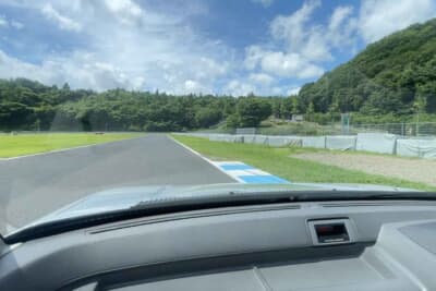 ホンダ プレリュード：技術的な問題だけでなく、デザイン上の挑戦でもありました。プレリュードに1本アーム式を採用したホンダの思惑も、単なる先進性アピールではなかった