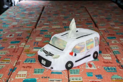 ルノー カングー：Satoogooさんお手製のティッシュボックス。愛車をモチーフに、ナンバープレートやミラーのトリコロールカラーまで再現しているのが特徴で、お気に入りのオリジナルアイテムとなっている