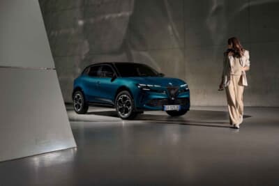 2トーンカラー仕様もラインアップする