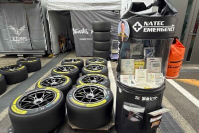 777号車 D‘station Vantage GT3には、ダンロップの資源循環型カーボンブラックを採用した新リサイクルタイヤ「TOWANWA」が使われておりましたわよ