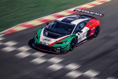 ランボルギーニ・テメラリオGT3：フレーム中央部分にFIA GT3の安全基準に準拠したロールケージを組み込む