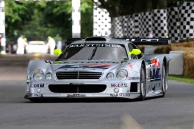 メルセデス・ベンツ CLK‐GTR:モータースポーツパートナーのAMGと非常に短期間の128日で共同開発・製造された