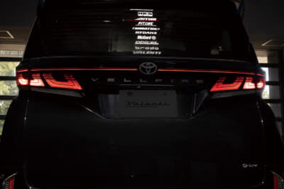 ②ヴァレンティ「オープニング&エンディングアクションキット」点灯パターン