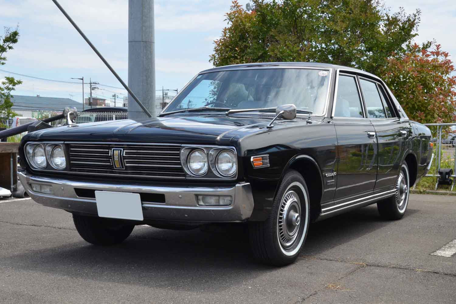 日産230型「セドリック」であえて“セダン”スーパーデラックスを選んだ