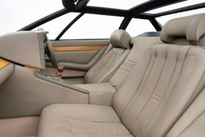 価格応談で現在も販売中のロータス「エトナ」(C)Courtesy of Broad Arrow