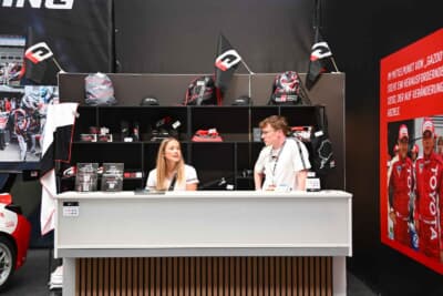 GRショップではニュル限定品も販売されています