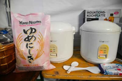 お米は現地ドイツで購入したゆめにしき。1回に10合を炊くそうです