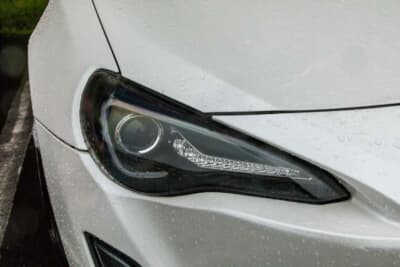 トヨタ 86:ヘッドライトはクリスタルアイ