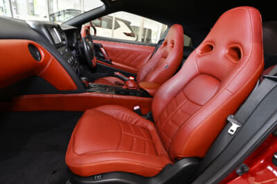 R35GT-R・MY14:使用感がほとんど感じられないほど内外装のコンディションはいい