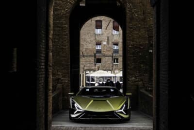 ランボルギーニ・シアン：602kwの最高出力は当時のランボのラインアップ中最強